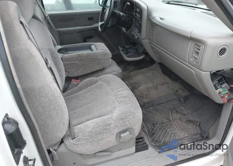 1999 Chevrolet Silverado 1500 Ls z USA, uszkodzony, nr VIN 2GCEK19T9X1255523